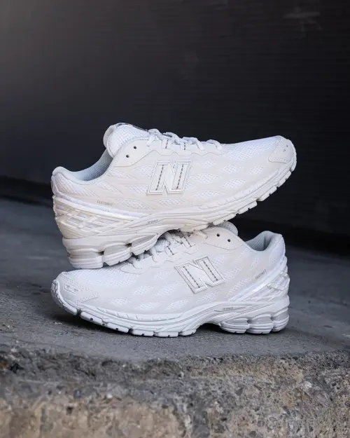 ретро-кроссовки в 2026 году. New Balance 1906W