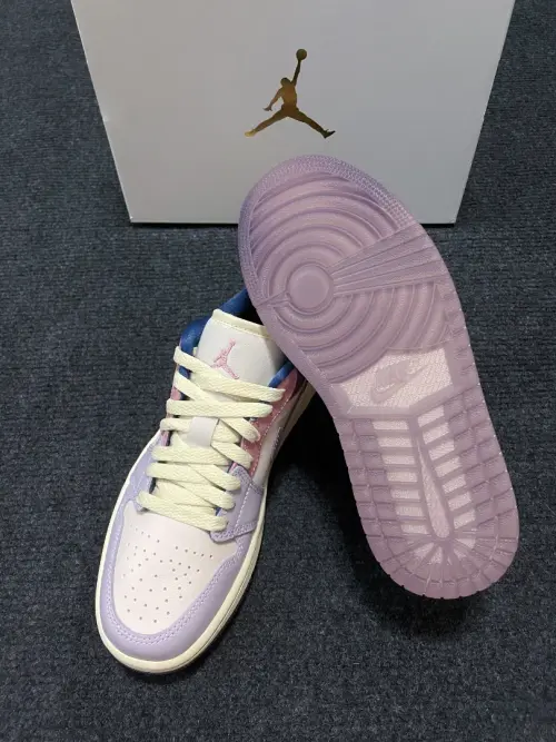 Legends never die. Особенно в таком необычном цвете! Air Jordan 1 Low