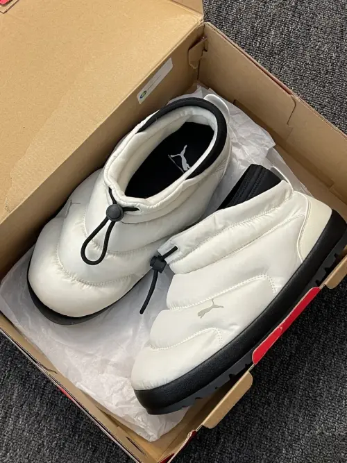 Необычные женские кроссовки PUMA TUFF TERRA MID на зиму 2026