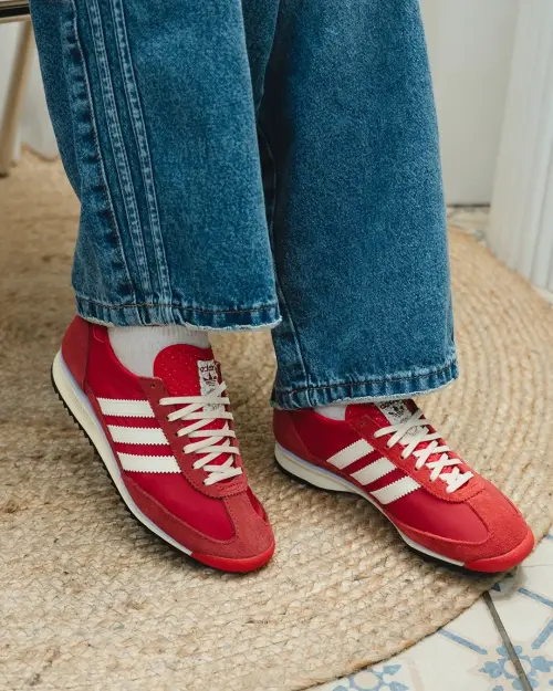 Яркие красные adidas SL 72 OG