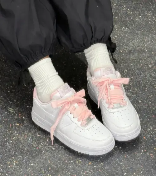 Женские модели Nike Air Force: любовь и нежность в одной паре 