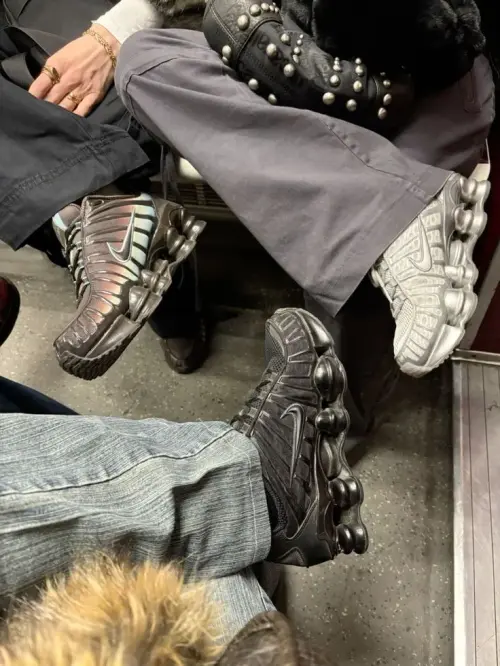 Nike Shox TL: пружинный хит нулевых, который качает стиль и ноги 