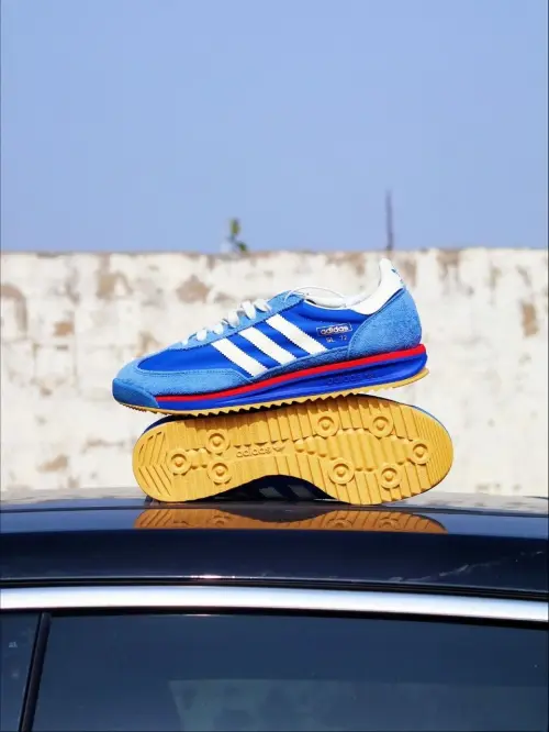 Есть пары, которые просто работают. SL 72 RS — одна из них.