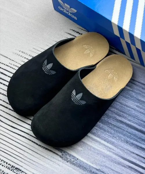 Adidas Adimule - это та редкая пара, которую хочется носить и дома, и «на люди».
