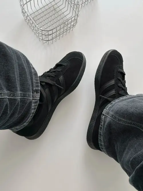 Adidas Stadt: когда архив встречает улицу
