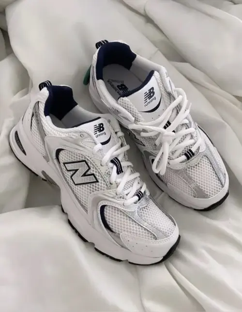 Обзор топовых кроссовок New Balance: выбираем идеальную пару