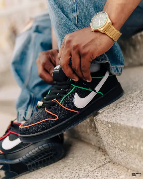Видео Nike SB DUNK LOW PRO QS (HV1664-001)