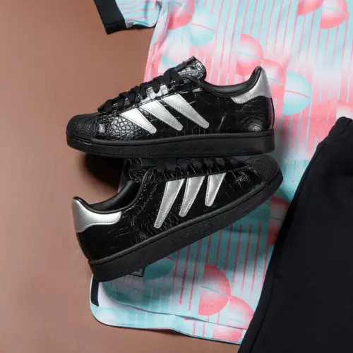 Это не просто классика, а её дерзкое переосмысление - Adidas Superstar II Predator