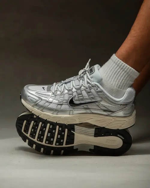 Индивидуальность в каждом шаге: три Nike кроссовка, три разные истории