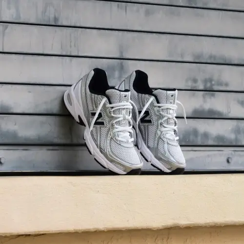 Сетка, сталь и никакого пафоса: возвращение New Balance 740