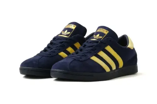 atmos x adidas Tobacco «KOYO»: осенняя коллаборация в двух цветах