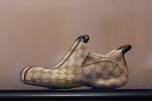 Gucci ломает стереотипы: новые кроссовки бренда теперь делают в Китае