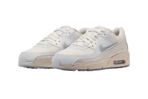 Nike Air Max 90 «Light Orewood Brown»: глянцевый патент и прозрачные панели