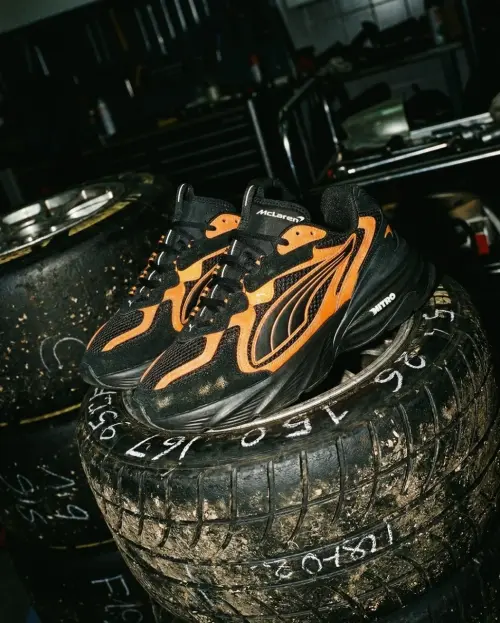 PUMA McLaren Fade Nitro: история гоночного дизайна и идеальная пара для осени.