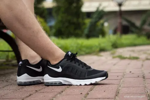 Nike Air Max Invigor