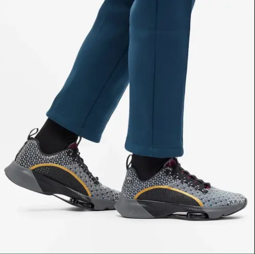 Коллаборация Jordan x PSG Air Zoom Renegade