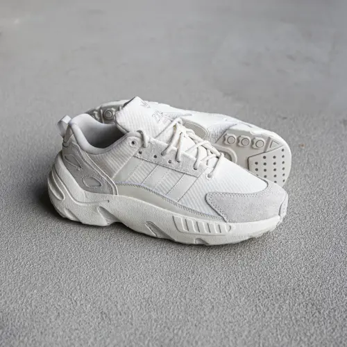 Какие технологии использует бренд Adidas?