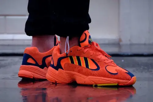 5 лучших расцветок Adidas Yung-1