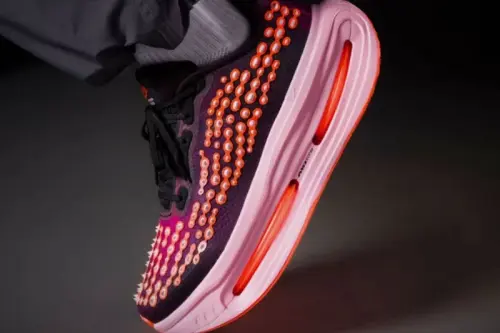 Nike представляет Vomero Premium «Otaku Approved», вдохновлённые уличной культурой Токио