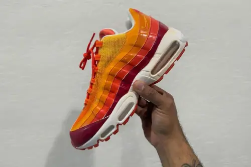 Nike возвращает Air Max 95 «Человек-Факел» с большой подушкой Big Bubble