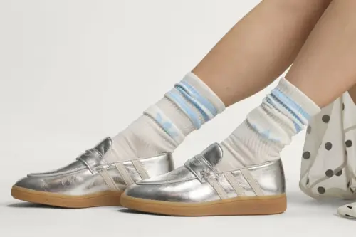 adidas Originals переосмысливает Handball Spezial в бесшнуровом лофере из замши