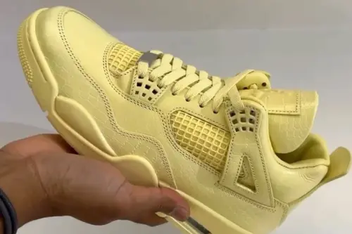 Детальный взгляд на J Balvin x Air Jordan 4 