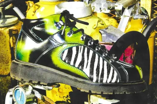 Brain Dead и Dr. Martens переосмыслили ботинки Wayborne с дикими анималистичными принтами