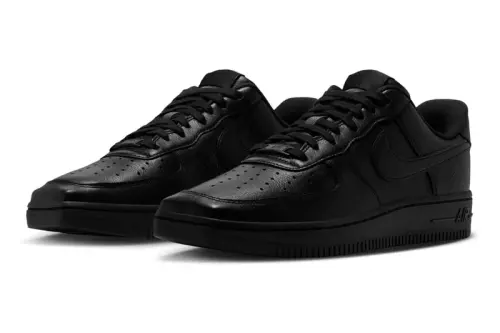 Nike Air Force 1 Low Square Toe «Triple Black» выходит в ноябре