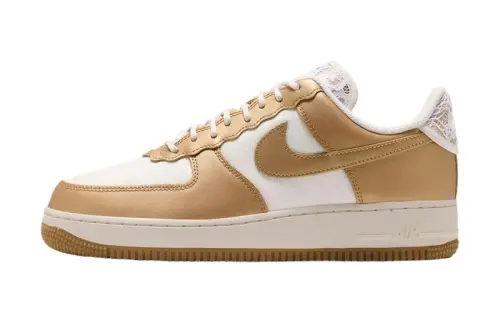 Nike Air Force 1 Low «Lace Metallic Gold»: тканая текстура и цветочная отделка вместо кожи