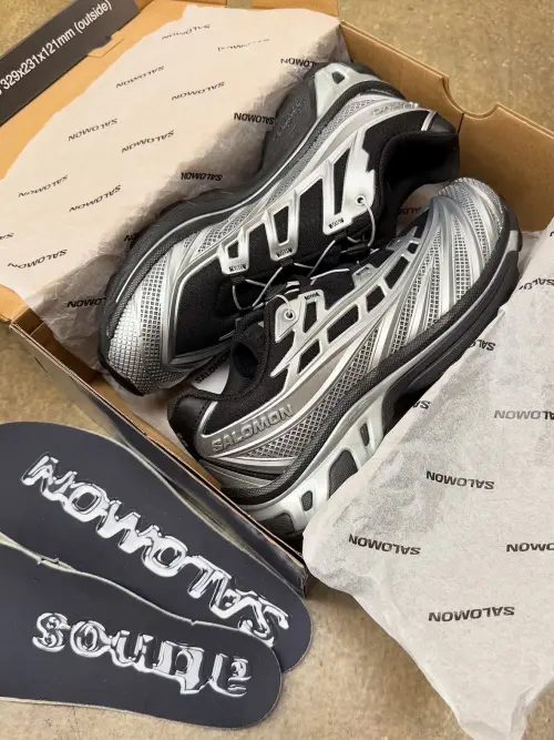 atmos x Salomon XT-EVO: дебют в металлическом серебре