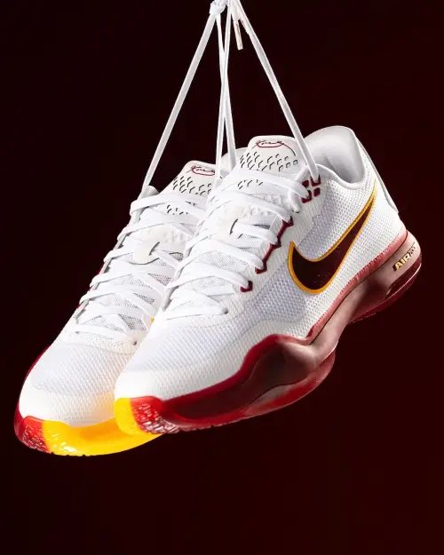 USC Trojans получают два эксклюзивных цвета Nike Kobe 10 Protro