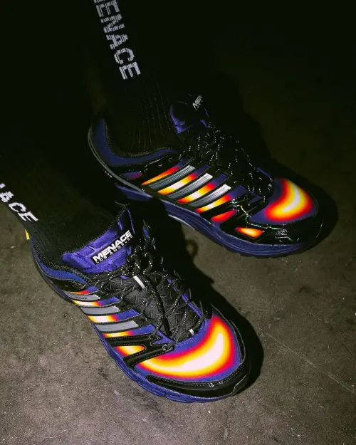 MENACE x adidas Adistar Control 5 «Heat Signature» представлены на ComplexCon