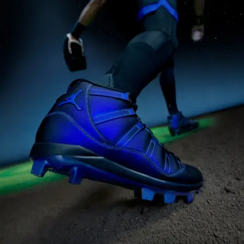 Air Jordan 11 MCS Cleat присоединяется к коллекции в честь 30-летия Space Jam
