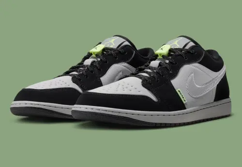Отражающие Swoosh на Air Jordan 1 Low «Light Smoke Grey/Barely Volt»
