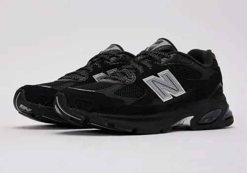 DTLR представляет эксклюзивные New Balance 2010 с карбоном и отражающей 3M