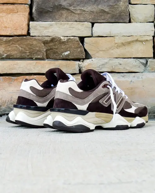 New Balance 9060: новая расцветка «Thunder Brown/Black Coffee»