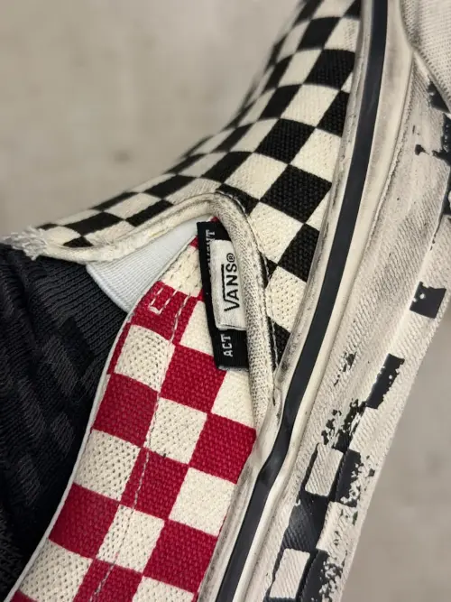 Slam Jam Тизерит Коллаборацию с Vans Slip-On