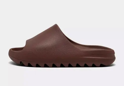 Обувь YEEZY от Йе появится 13 августа