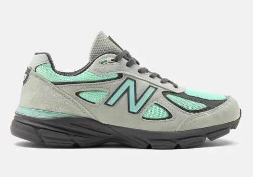 New Balance 990v4 в расцветке Silver Moss/Bright Mint
