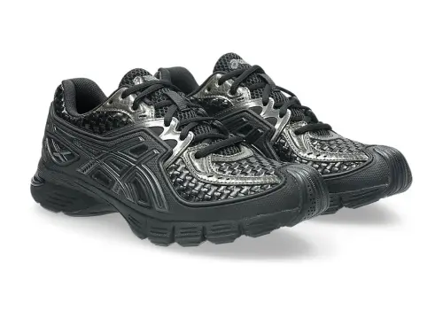 ASICS и Above The Clouds создают совместную модель GEL-SD Lyte