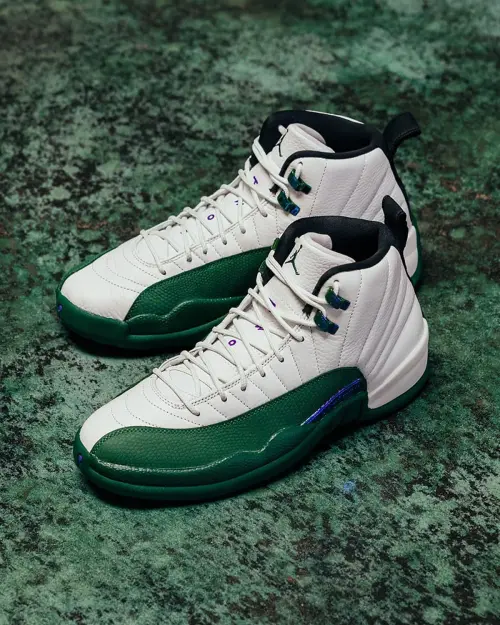 Air Jordan 12 «Bucks»