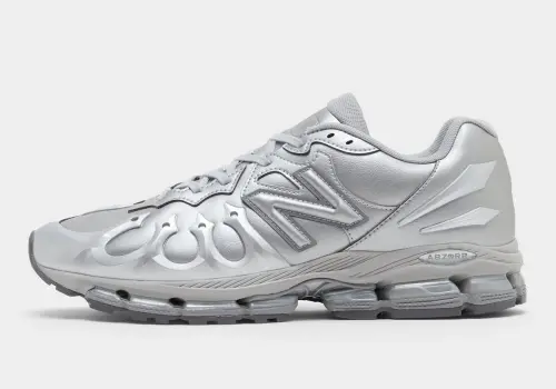 New Balance 1890 в отделке «Liquid Metal»