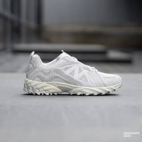 New Balance 610 