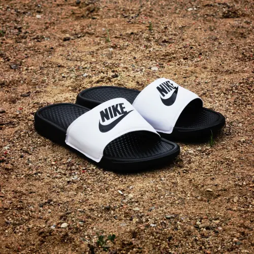 Nike Benassi JDI 