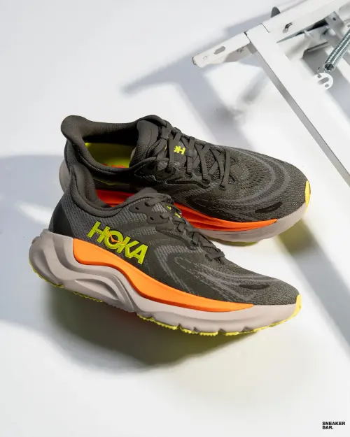 Кроссовки HOKA Arahi 8