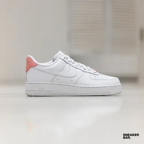 Кроссовки Nike Air Force 1 07 