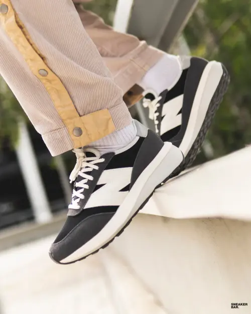 Кроссовки New Balance 370