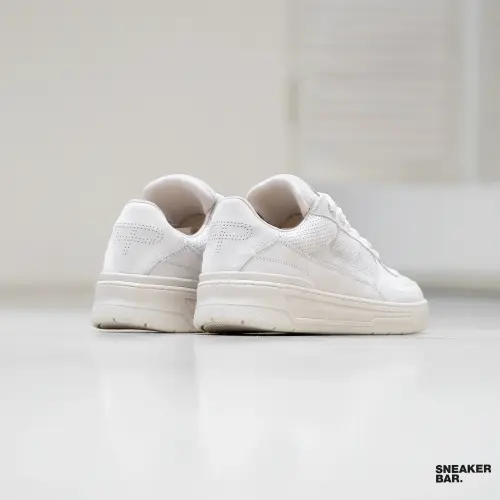 Filling Pieces: 5 моделей со скидкой, на которые стоит обратить внимание