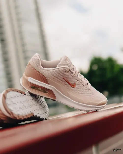 Кроссовки Nike W AIR MAX BIA