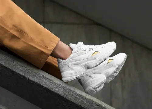 Adidas Falcon W 
